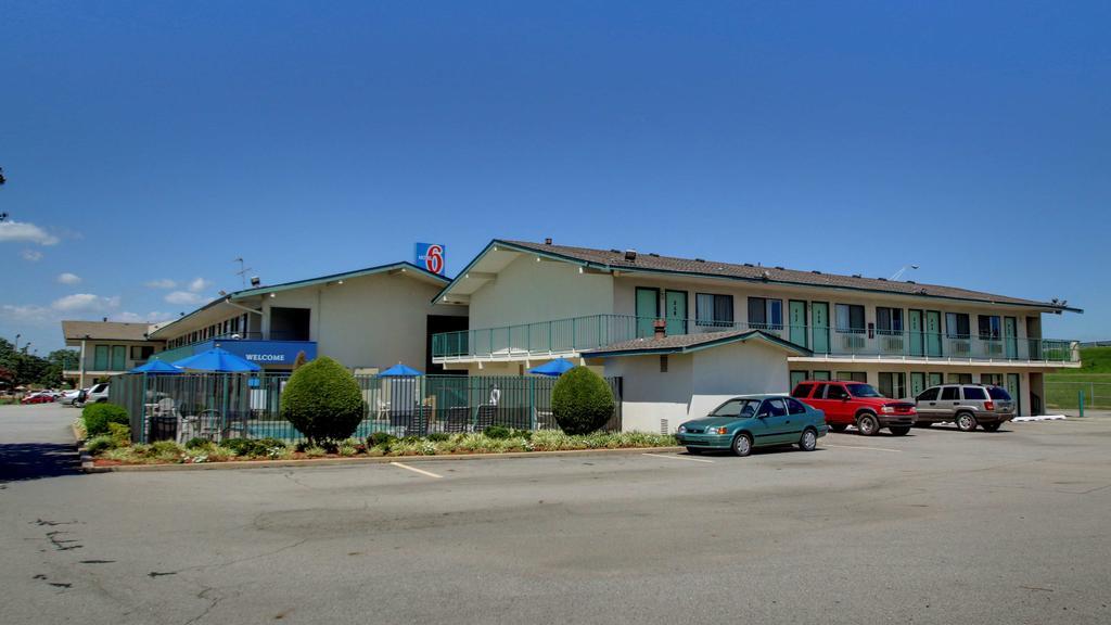 Rodeway Inn Fort Smith I-40 Exterior photo